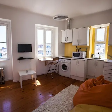Apartment 4 Places - *